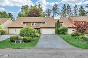 6 Quincy Road Glenmont, NY 12077