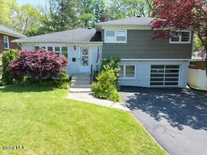 86 Harris Avenue Albany, NY 12208