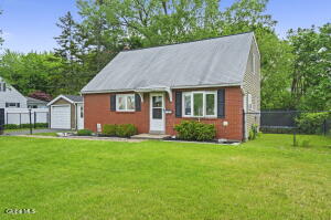 53 Pleasant Court Cohoes, NY 12047
