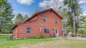 127 Little Amsterdam Road Wells, NY 12190