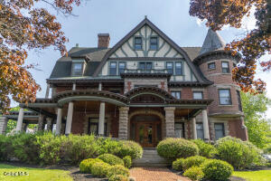 56 Union Avenue Saratoga Springs, NY 12866