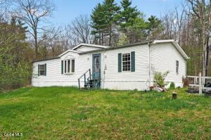 258 Tsatsawassa Lake Road East Nassau, NY 12062