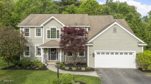 33 Tyler Drive Saratoga Springs, NY 12866