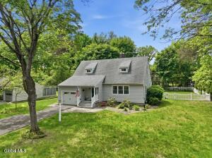 87 Murray Avenue Delmar, NY 12054
