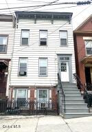 208 Myrtle Avenue Albany, NY 12202