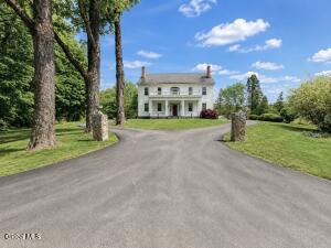 42 Schumann Road Averill Park, NY 12018