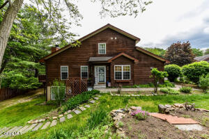 12 Tracey Court Troy, NY 12180