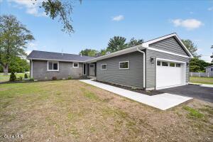 25 Merritt Road South Glens Falls, NY 12803