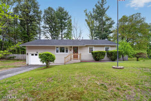 14 Fawn Drive Ballston Spa, NY 12020