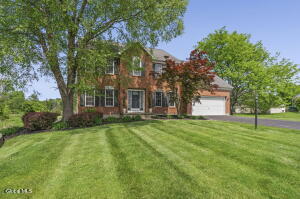 381 Doctor Shaw Road Slingerlands, NY 12159