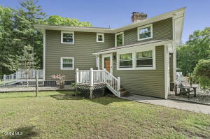 31 Skyline Drive Melrose, NY 12121