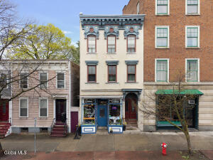 418 Madison Avenue Albany, NY 12210