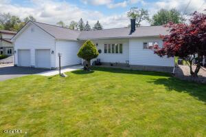 14 Lee Avenue Schenectady, NY 12303