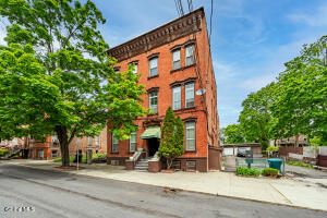 29 2nd Street Albany, NY 12210
