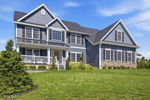28 Park Ridge Drive East Greenbush, NY 12061