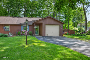 31 Glenbrook Drive Clifton Park, NY 12065
