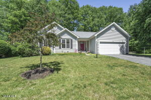 812 Al Constantino Drive Schenectady, NY 12306