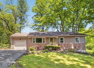 798 Westmoreland Drive Niskayuna, NY 12309