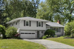 22 Shetland Drive Delmar, NY 12054