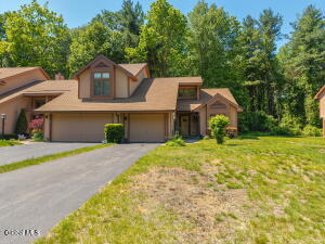 4034 Georgetown Square Schenectady, NY 12303