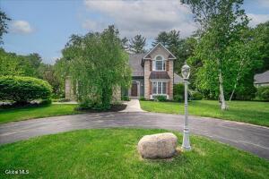 27 Arrowhead Road Saratoga Springs, NY 12866