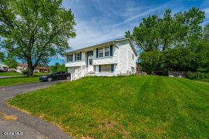 4 Arthur Avenue Hudson, NY 12534
