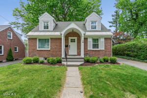 18 Oxford Road Albany, NY 12203