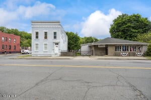 171 Hill Street Troy, NY 12180