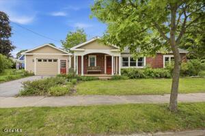 35 Schuyler Drive Saratoga Springs, NY 12866