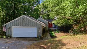 54 Carriage Hill Road Diamond Point, NY 12824