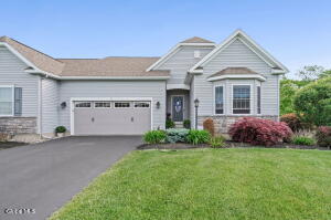 5 Rosemore Place Mechanicville, NY 12118