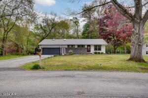 129 Okara Drive Schenectady, NY 12303