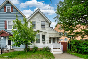 28 Grant Avenue Albany, NY 12206