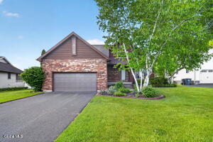 23 Rolling Hills Road Niskayuna, NY 12309