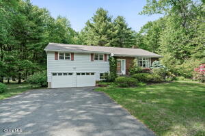 723 Grooms Road Rexford, NY 12148