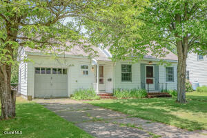26 Houseman Avenue Chatham, NY 12037
