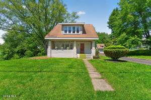 11 Orchard Terrace Wynantskill, NY 12198