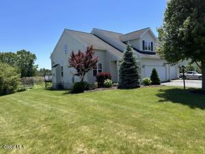 4A Breezy Pointe Drive Halfmoon, NY 12065