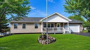 57 Kellogg Road Stillwater, NY 12170