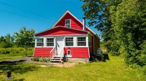 743 Swaggertown Road Charlton, NY 12302