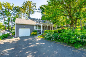 102 Marl Circle Ravena, NY 12143
