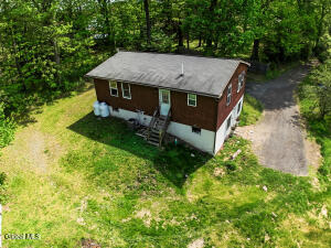 1631 S Old Post Road Castleton On Hudson, NY 12033