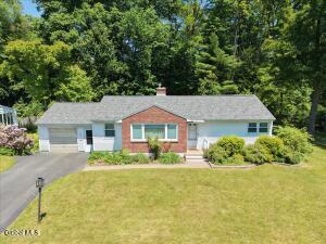 73 Saratoga Drive Glenville, NY 12302