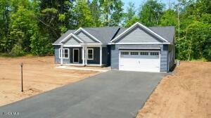 11 Elsies Way Queensbury, NY 12804