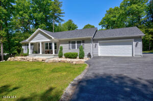 31 Griffin Road Greenfield, NY 12833