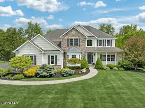 13 Tipperary Way Ballston Lake, NY 12019