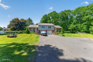 152 Woodin Road Halfmoon, NY 12065