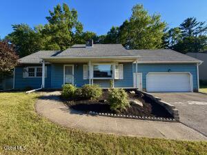 31 Laura Drive Latham, NY 12110