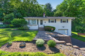 7 Dahlem Boulevard Colonie, NY 12205