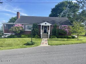 5 Summit Terrace Ravena, NY 12143